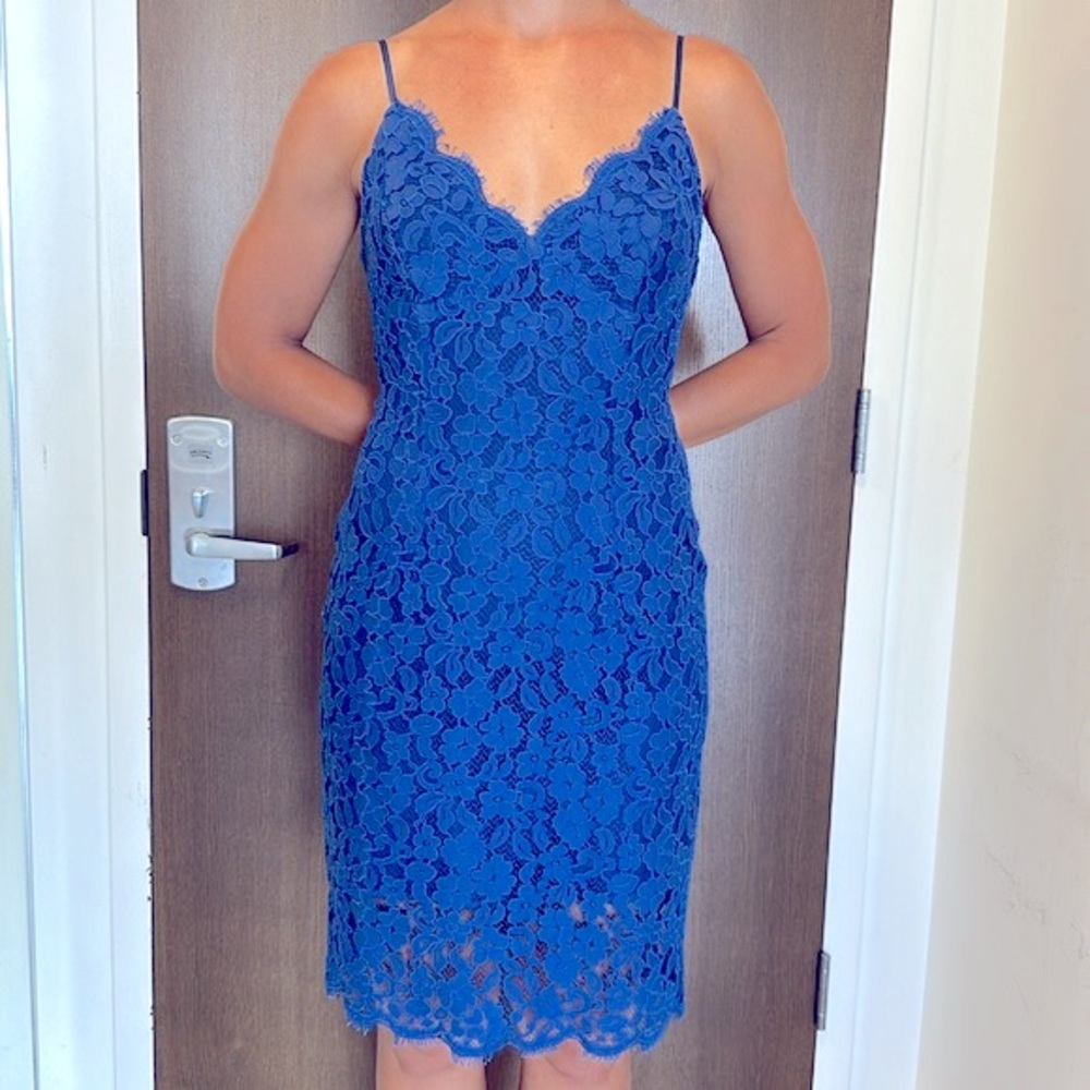 LULU’s Fully Lined & Fitted LACE Dress w/Hidden Zipper Back & Adjustable Straps